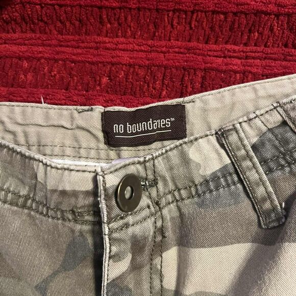 No Boundaries Cargo Shorts Camo Size 32 - Picture 4 of 6